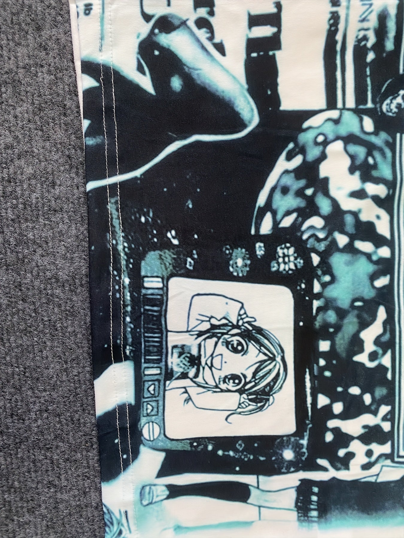 Retro Y2K-Inspired Anime Graphic Tank Top