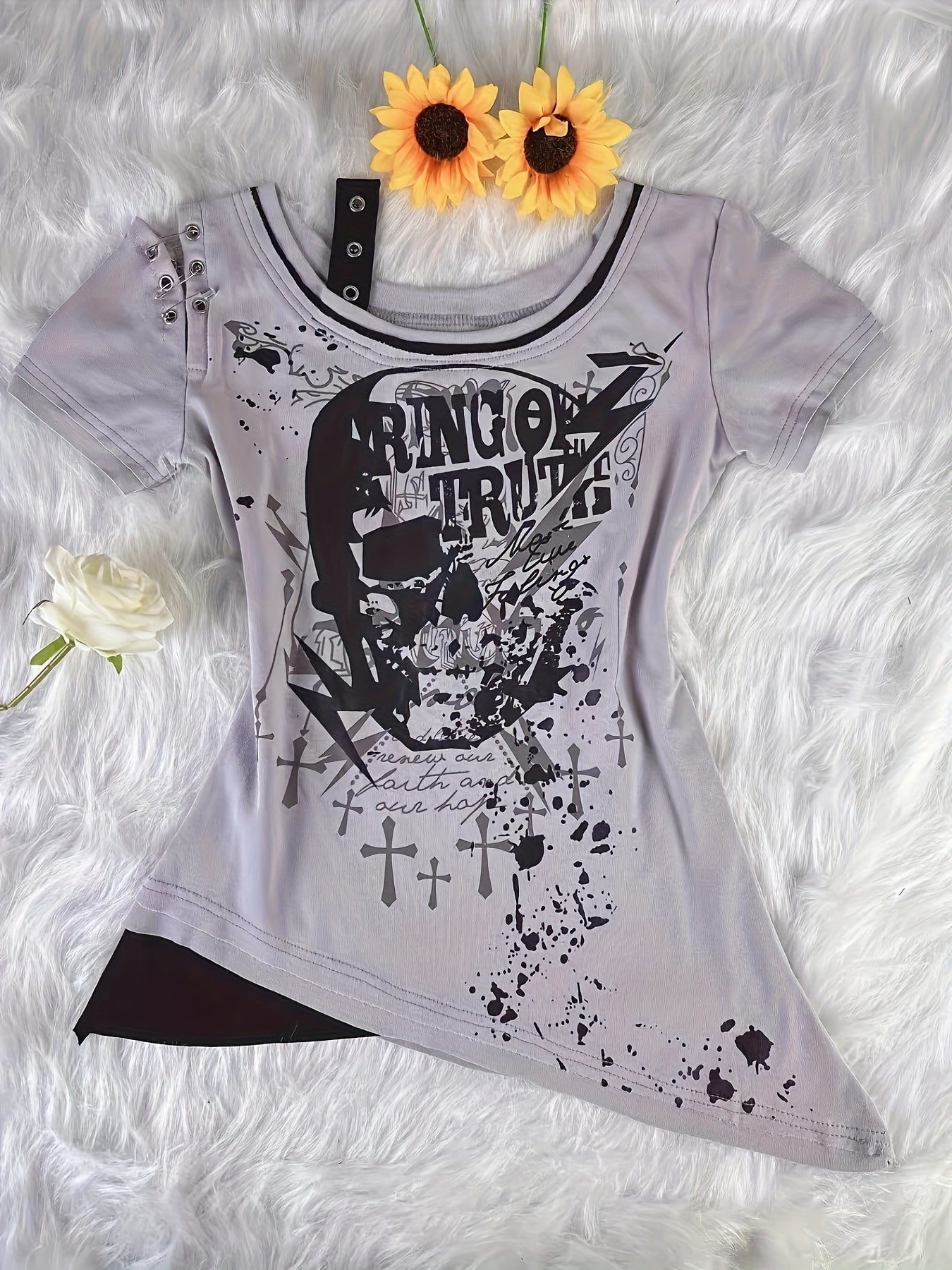 Spicy Y2K Japanese Vintage Skull Fitted T-Shirt