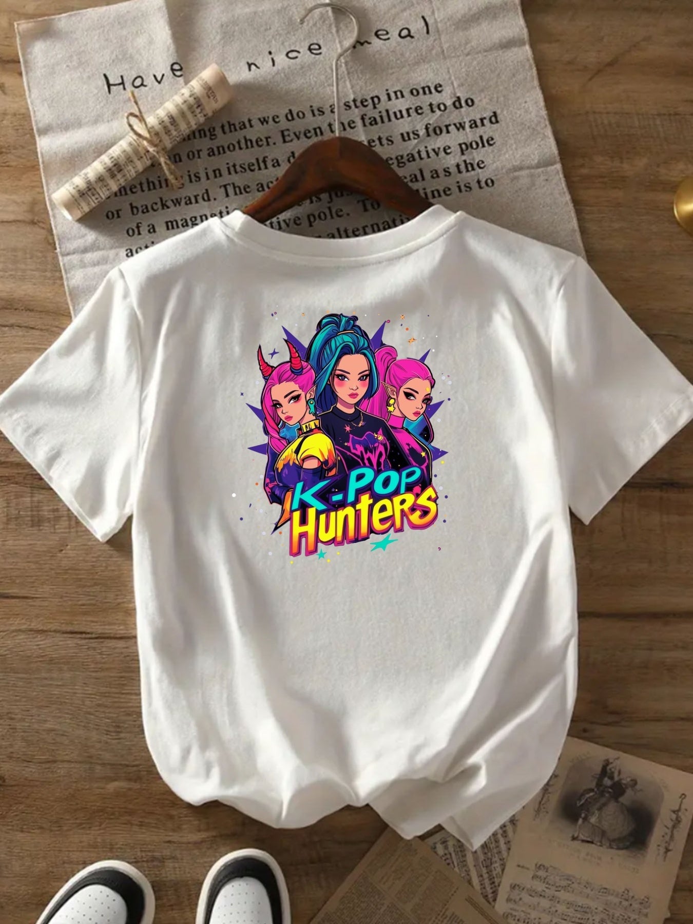 Women's K-POP Graphic T-Shirt
