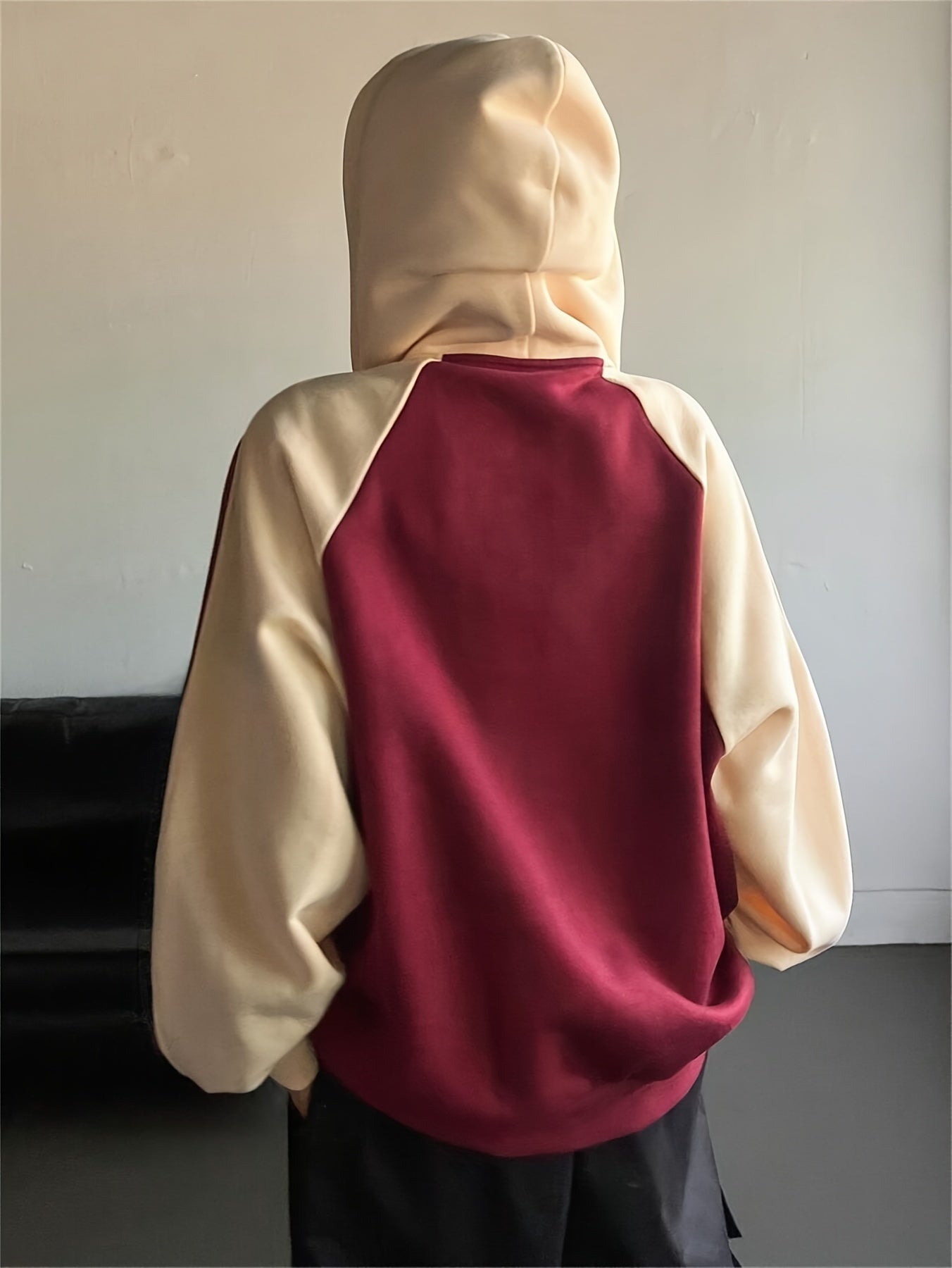 Women's Y2K Color Block Hoodie with "Wealth" Letter Print