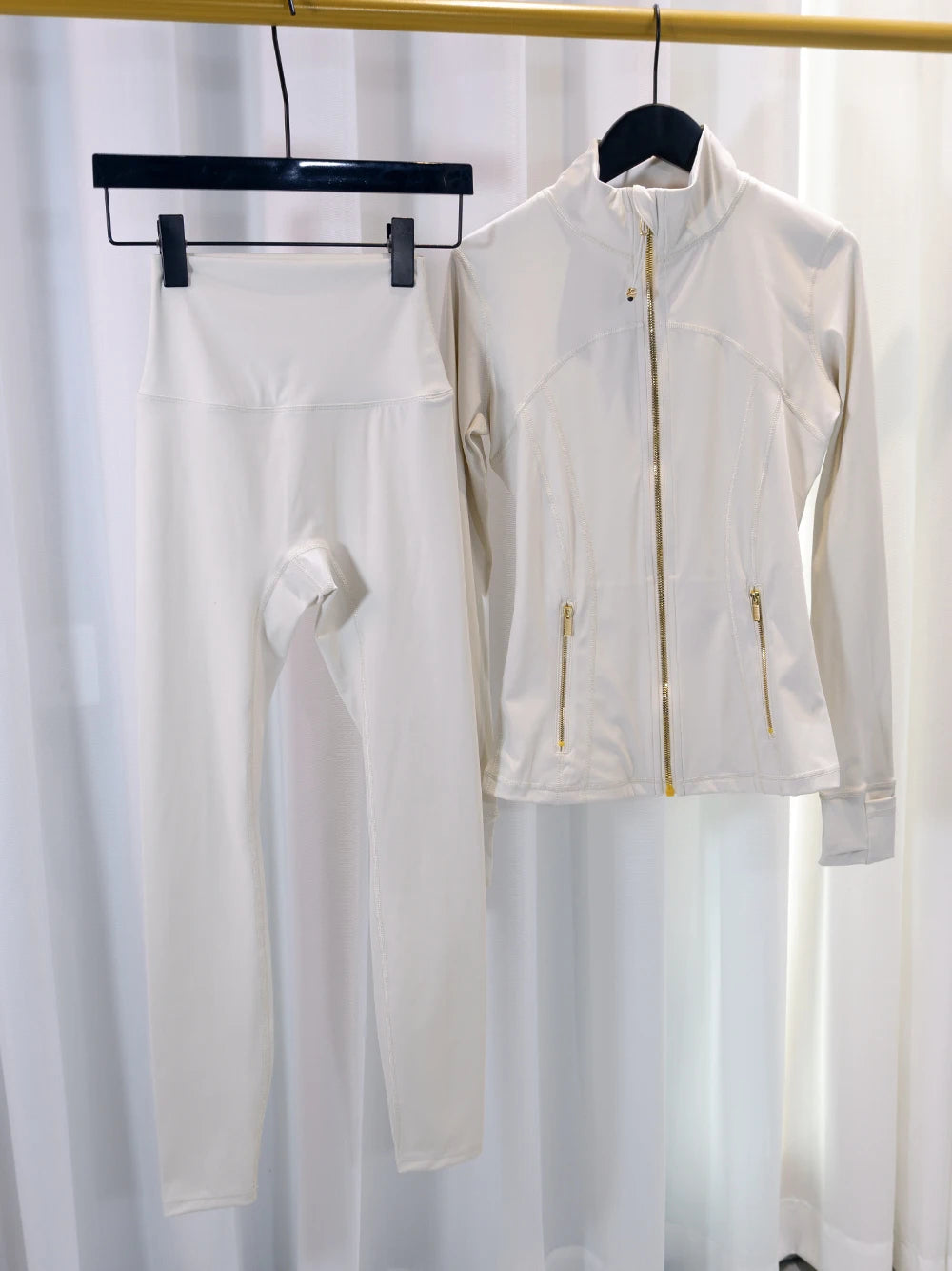 Women's Define Gold Zipper Cropped Jacket and Breathable Yoga Pants Set