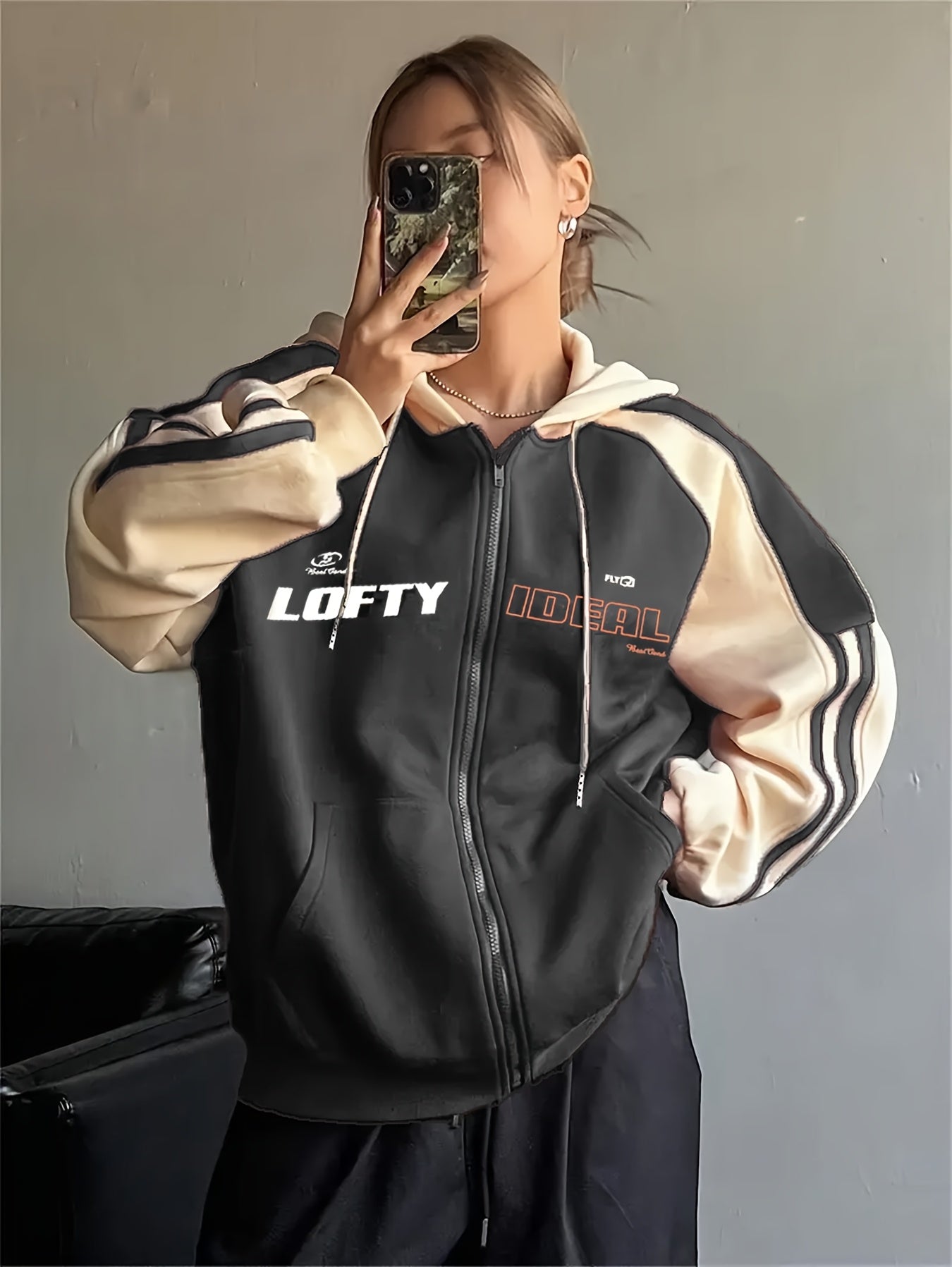 Women's Y2K Color Block Hoodie with "Wealth" Letter Print