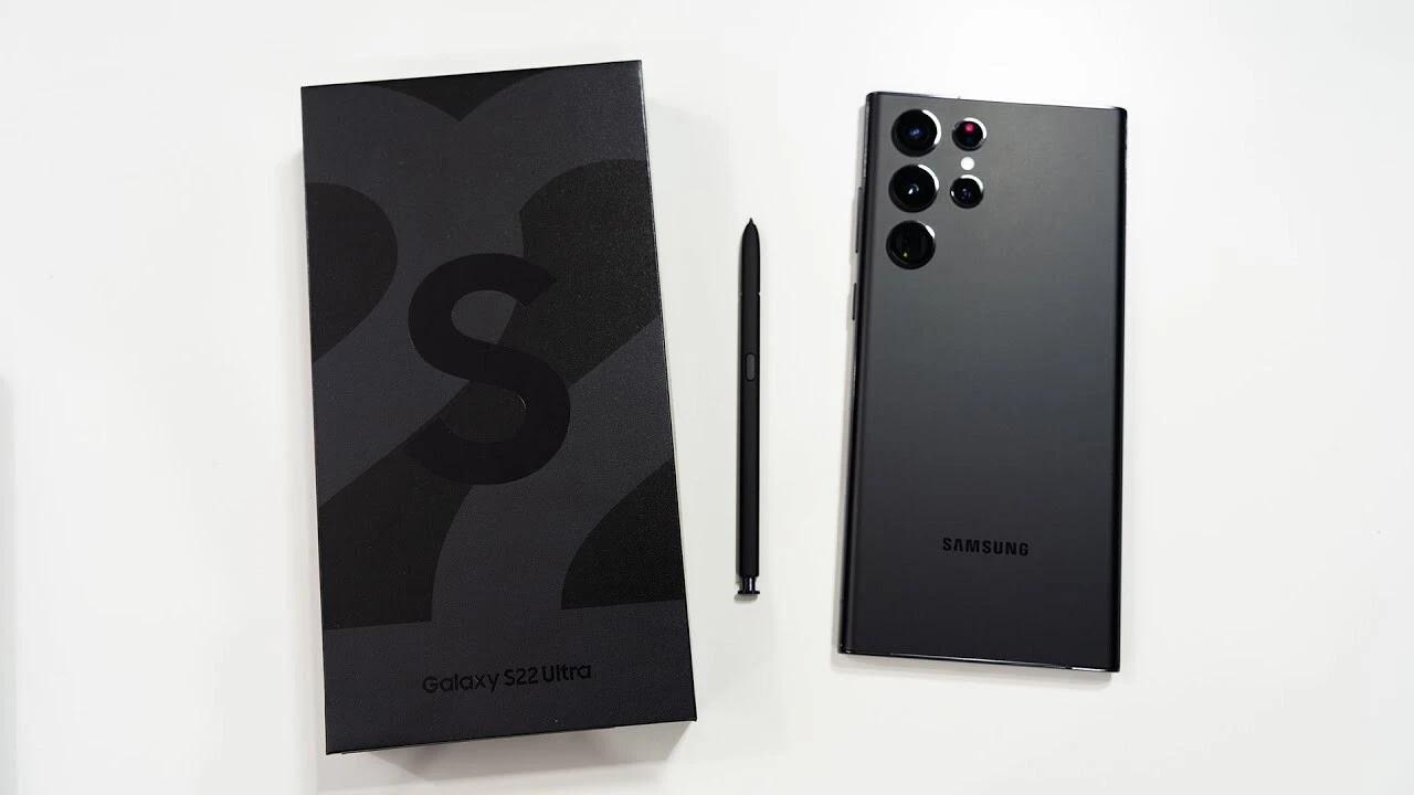 Samsung Galaxy S22 Ultra 5G 128GB (BLACK ) SM-S908U1 | Factory Unlocked | Brand New in Sealed Box | US Model | Android Smartphone with S Pen | Pro-Grade Camera | 6.8" QHD+ AMOLED Display | Snapdragon | Works with All Major Ca